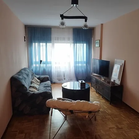 Piso De Castros Διαμέρισμα *